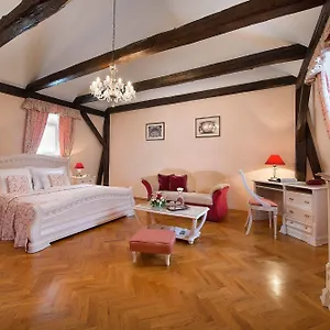 4* Hotel Boutique Constans
